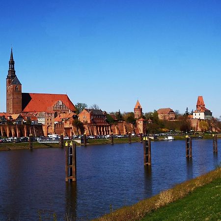 Fewo Augusta Tangermünde Esterno foto